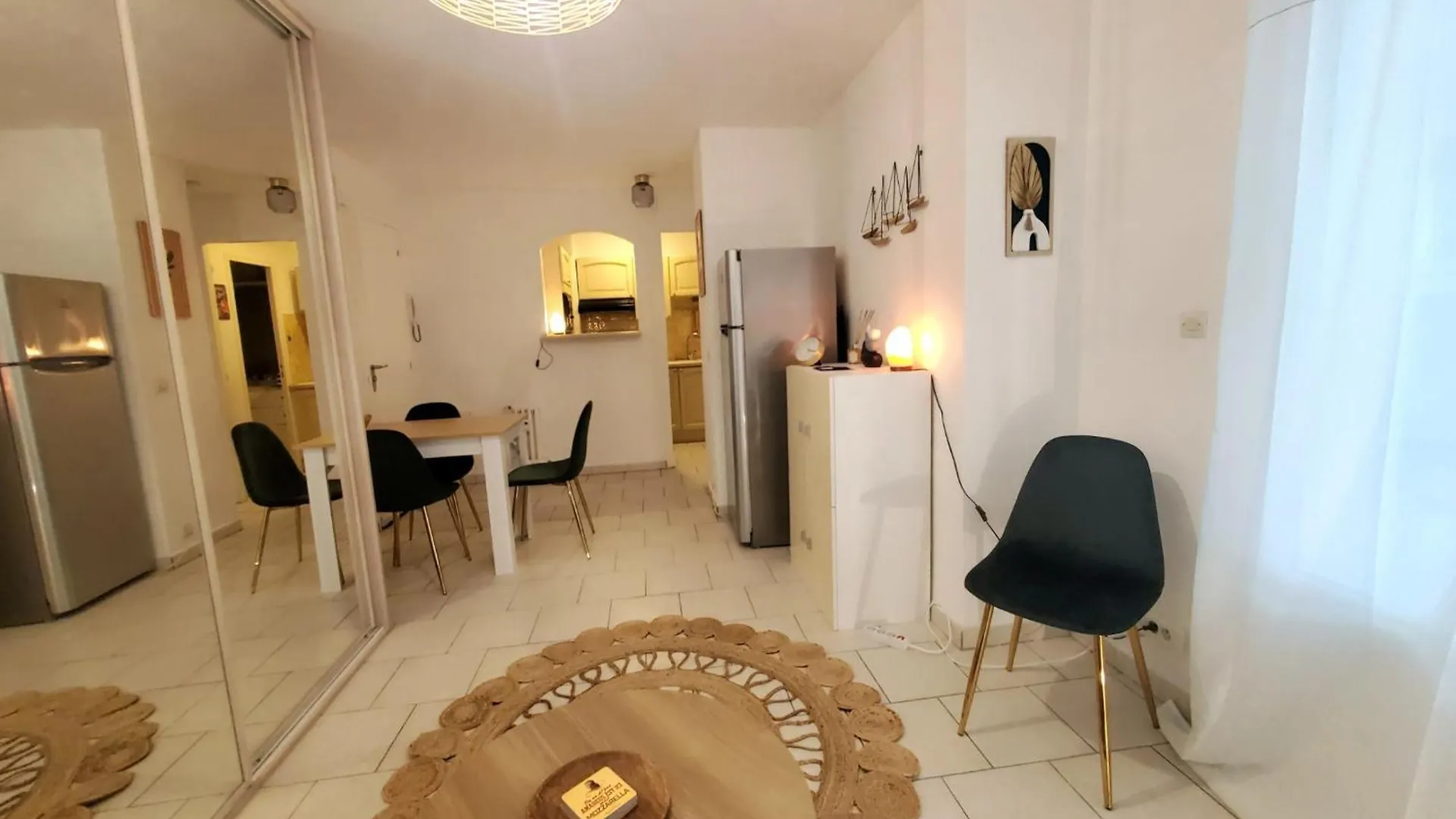 L'Escale A 500M Des Plages Antibes Apartmán